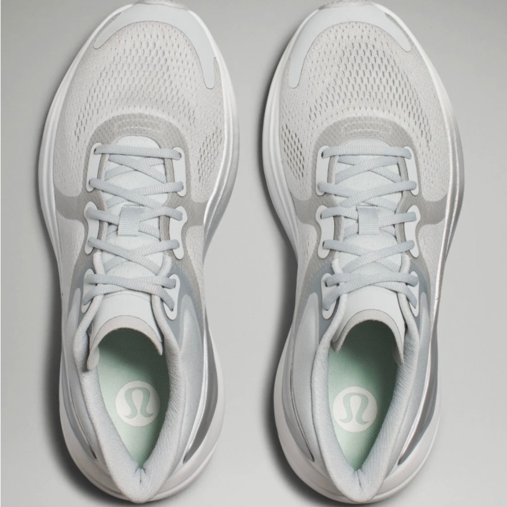 Lululemon - Blissfeel Women’s Running Shoe Silver Drop